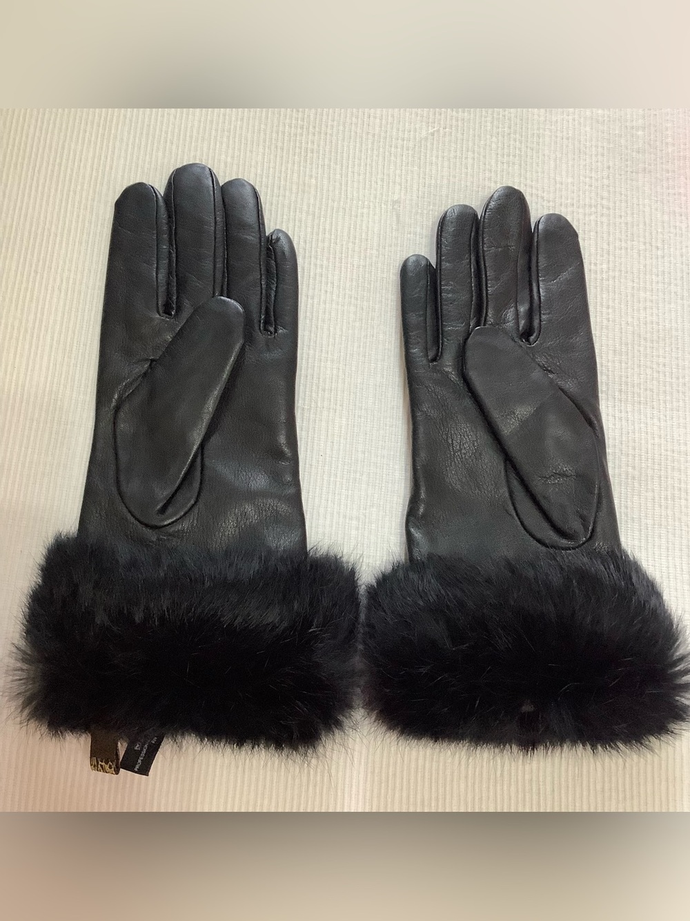 Pritzi Luxury Genuine Leather in Black with Died Rabbit Fur Trim Small (0260)